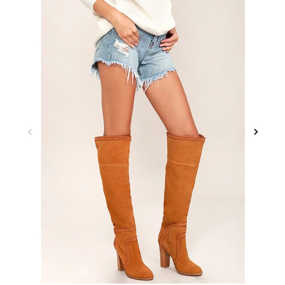 NWOT Report Liola Suede Boots 8.5